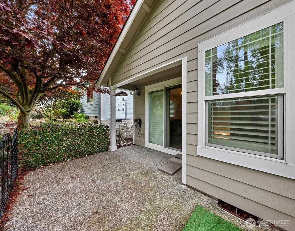 167 NW 12th Court Oak Harbor WA 98277