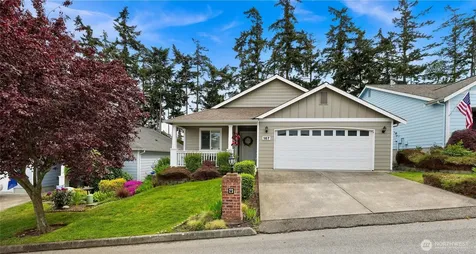 167 NW 12th Court Oak Harbor WA 98277