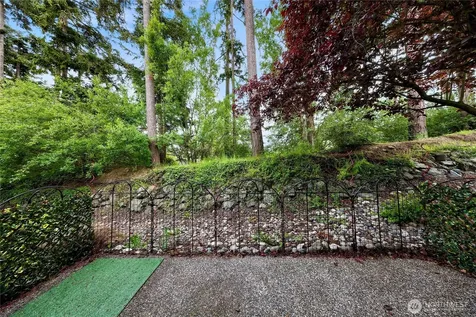 167 NW 12th Court Oak Harbor WA 98277