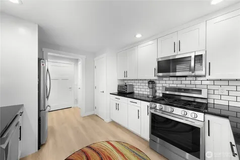 167 NW 12th Court Oak Harbor WA 98277