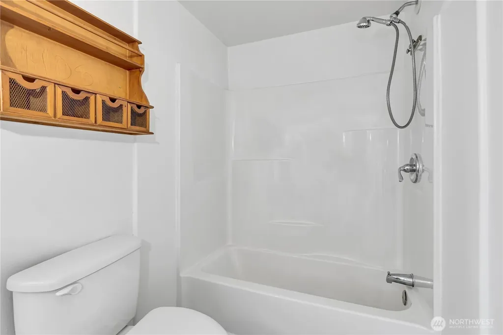 22612 115th Place SE Kent WA 98031