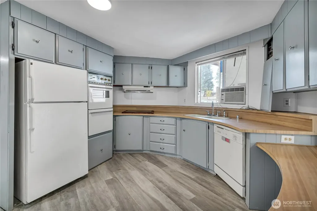 22612 115th Place SE Kent WA 98031