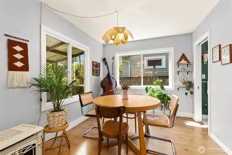 5405 25th Avenue SW Seattle WA 98106