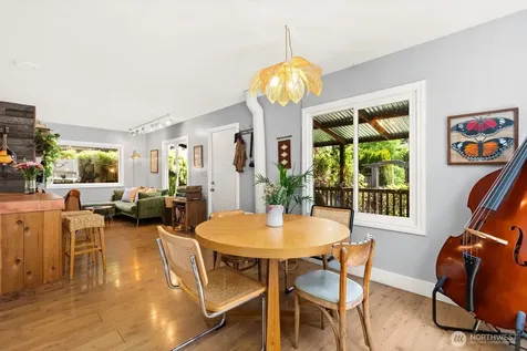 5405 25th Avenue SW Seattle WA 98106