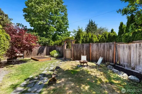5405 25th Avenue SW Seattle WA 98106