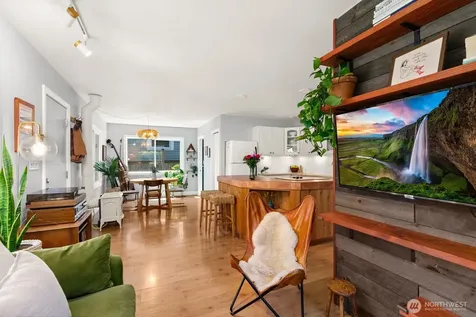 5405 25th Avenue SW Seattle WA 98106
