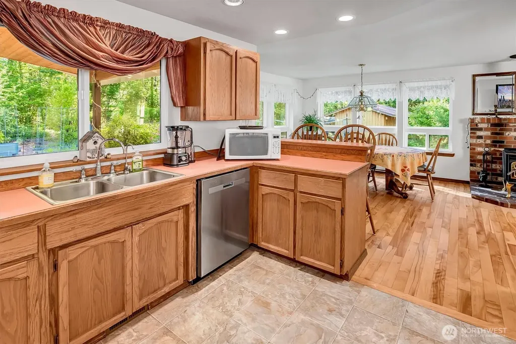 33228 206th Place SE Auburn WA 98092