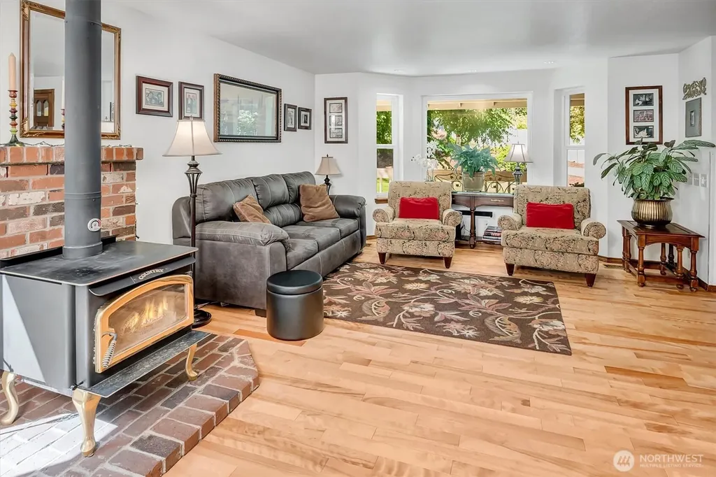 33228 206th Place SE Auburn WA 98092