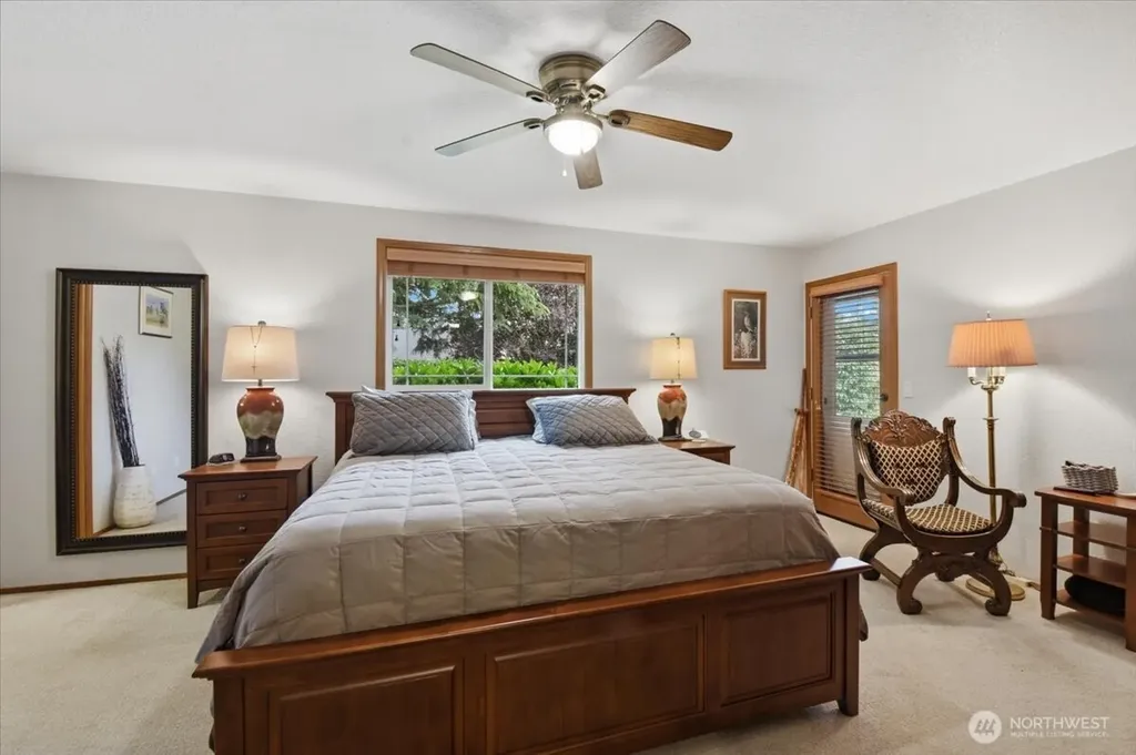 1123 SW Kalama Lp Oak Harbor WA 98277