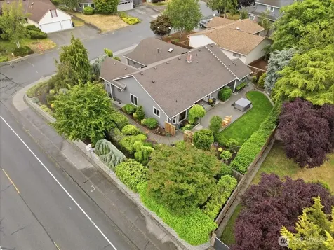 1123 SW Kalama Lp Oak Harbor WA 98277
