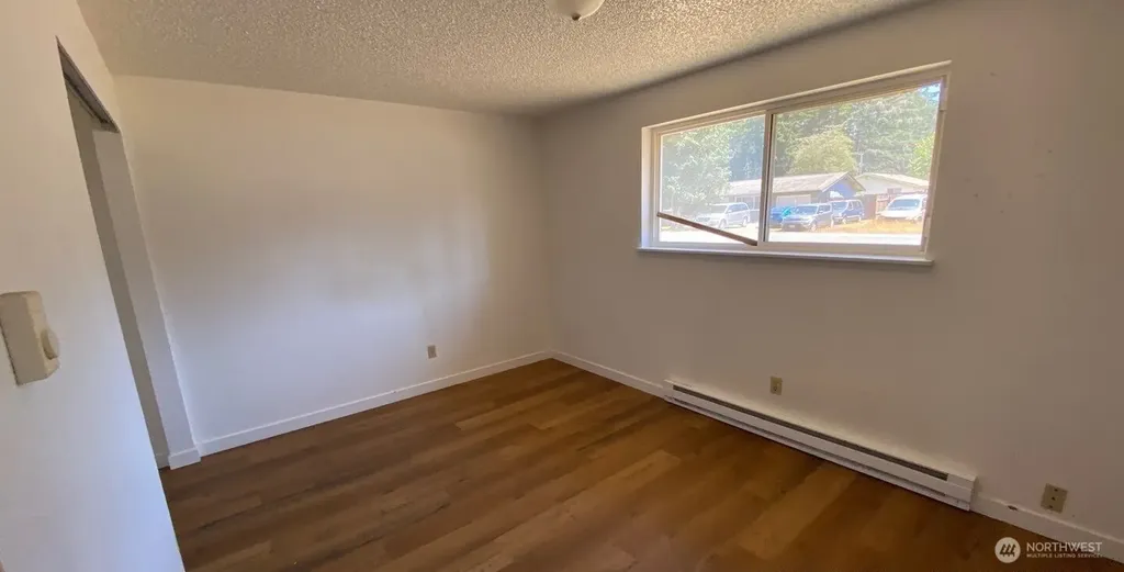 11734 Fry Avenue SW Port Orchard WA 98367