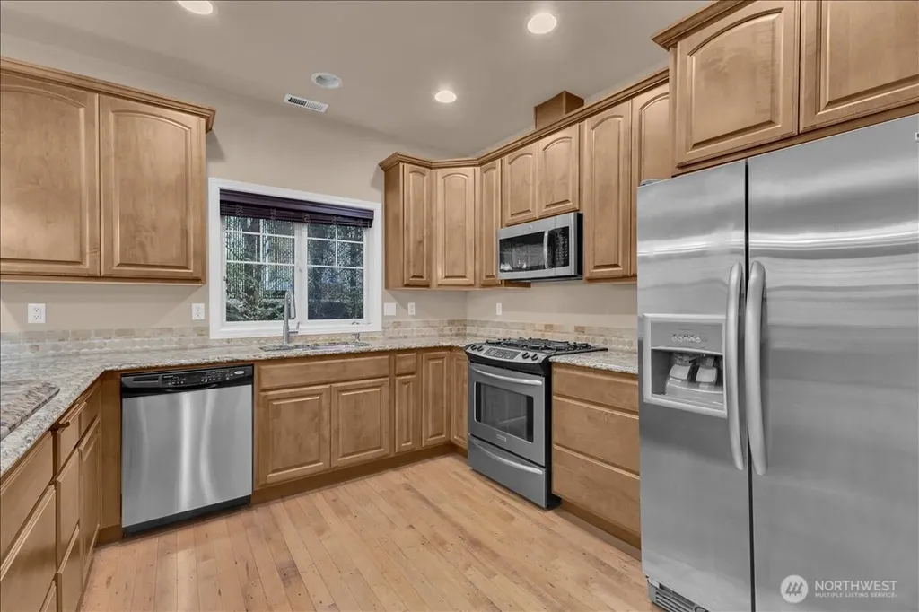 21900 SE 242nd Street Maple Valley WA 98038