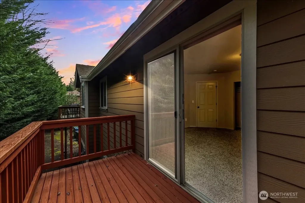 21900 SE 242nd Street Maple Valley WA 98038