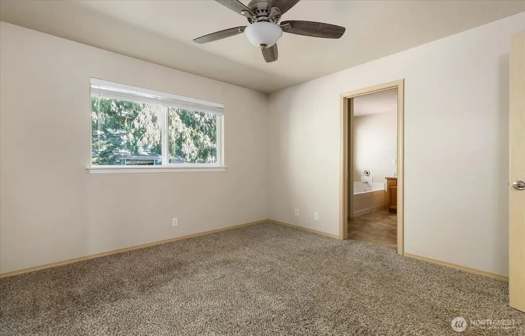 210 SE Melrose Drive Oak Harbor WA 98277