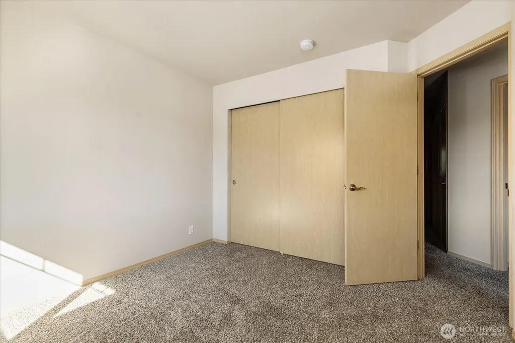 210 SE Melrose Drive Oak Harbor WA 98277