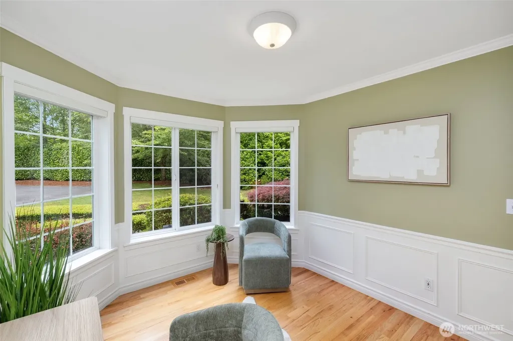 24819 SE 14th Street Sammamish WA 98075