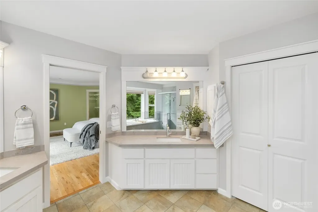 24819 SE 14th Street Sammamish WA 98075