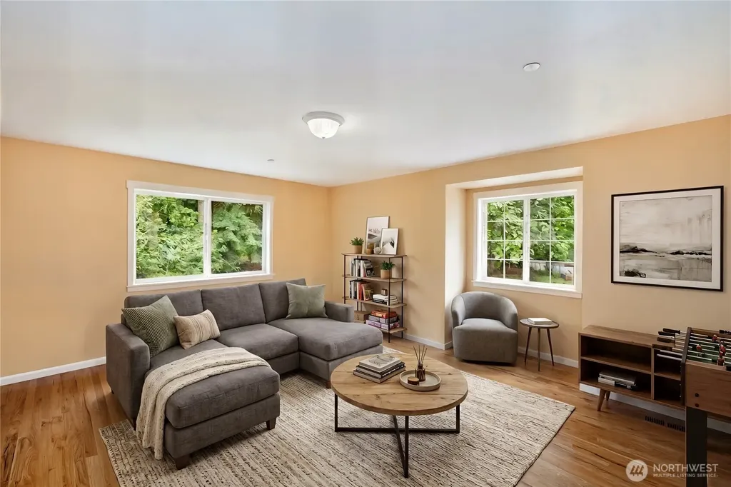 24819 SE 14th Street Sammamish WA 98075