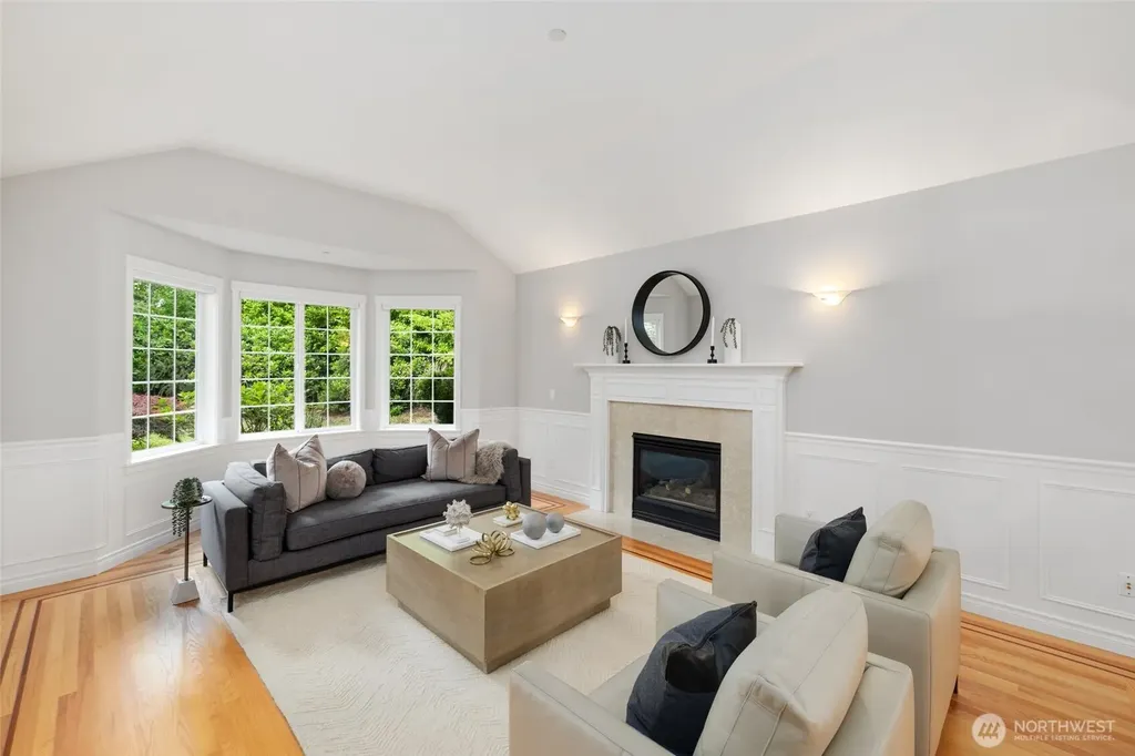 24819 SE 14th Street Sammamish WA 98075