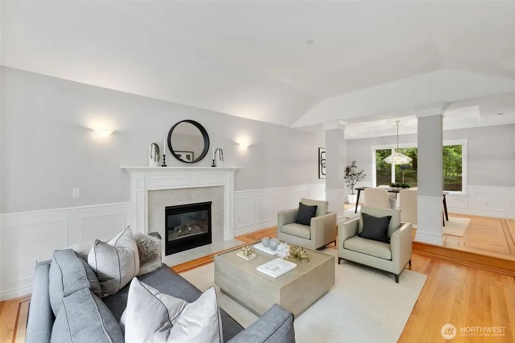 24819 SE 14th Street Sammamish WA 98075