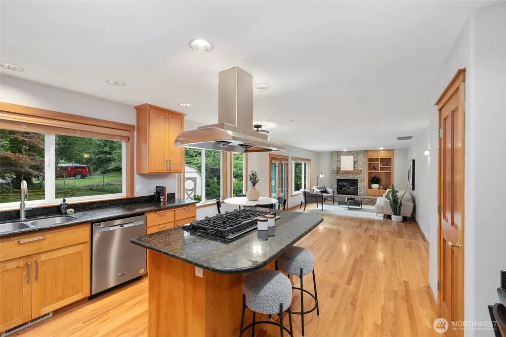 24819 SE 14th Street Sammamish WA 98075