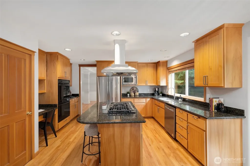 24819 SE 14th Street Sammamish WA 98075