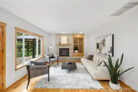 24819 SE 14th Street Sammamish WA 98075