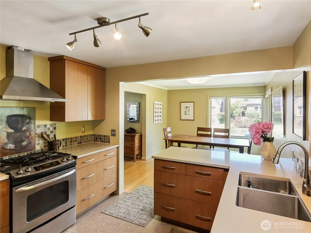 8028 23rd Avenue NW Seattle WA 98117