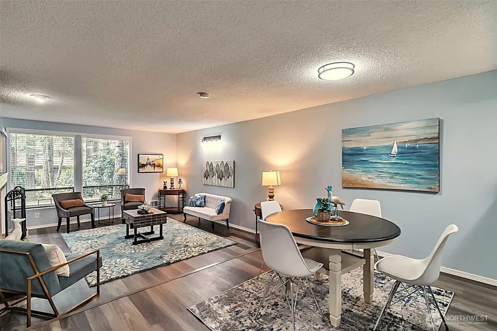 19115 Ballinger Way NE Lake Forest Park WA 98155