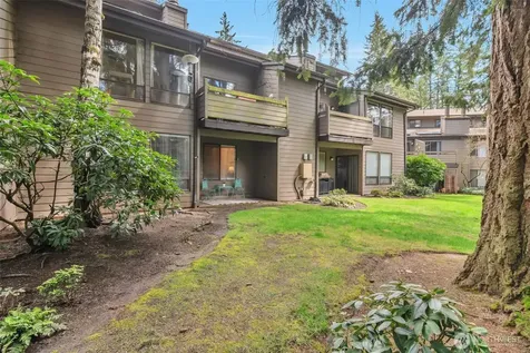 19115 Ballinger Way NE Lake Forest Park WA 98155