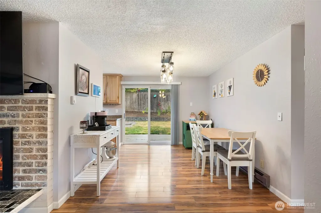 792 NW Firglade Drive Bremerton WA 98311