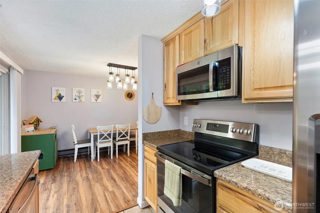 792 NW Firglade Drive Bremerton WA 98311