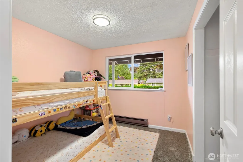 792 NW Firglade Drive Bremerton WA 98311