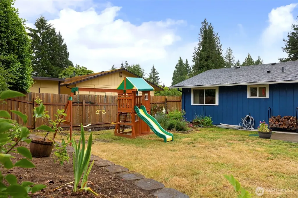 792 NW Firglade Drive Bremerton WA 98311
