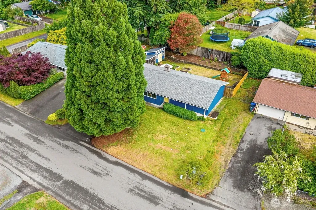 792 NW Firglade Drive Bremerton WA 98311