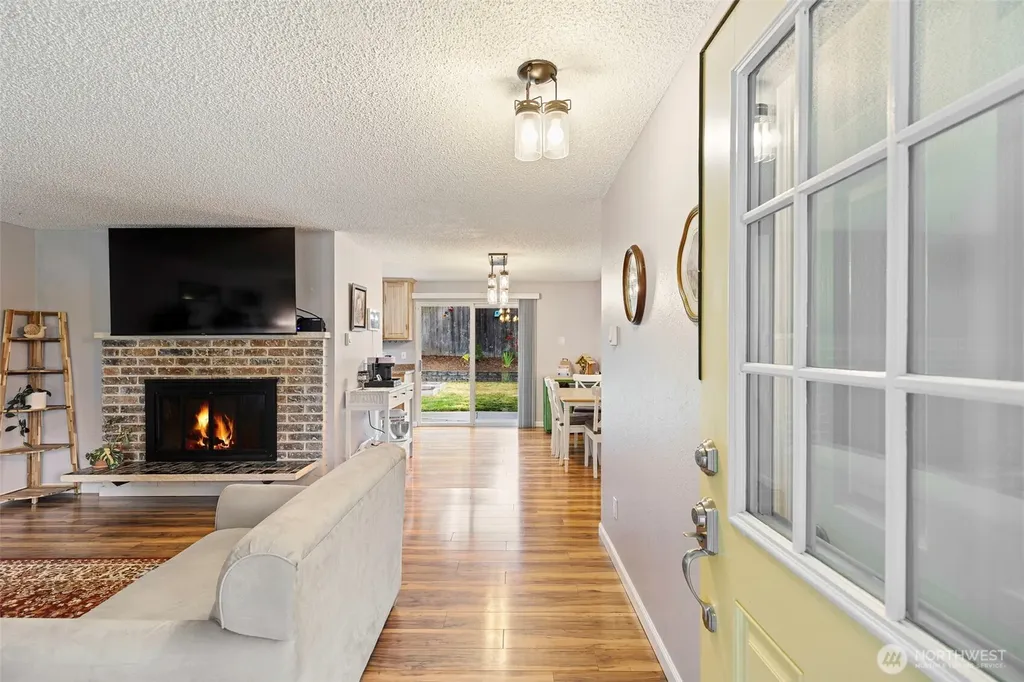 792 NW Firglade Drive Bremerton WA 98311