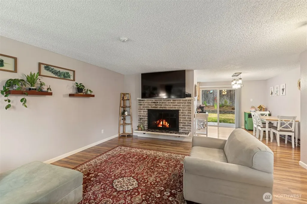792 NW Firglade Drive Bremerton WA 98311