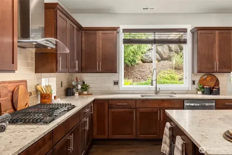 13530 NE 128th Place Kirkland WA 98034