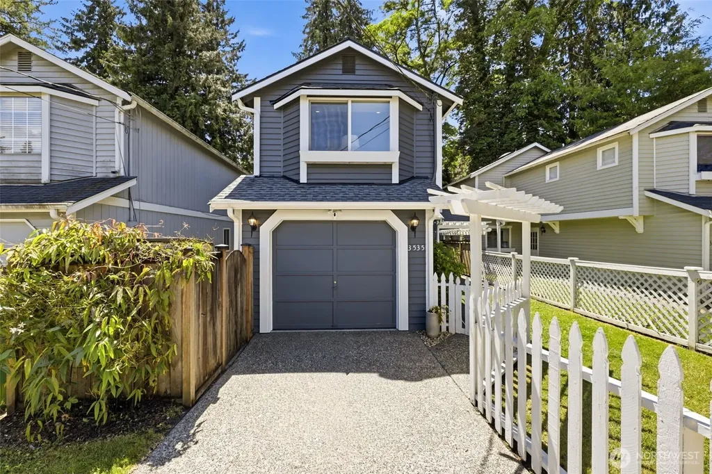 3535 NE 89th Street Seattle WA 98115