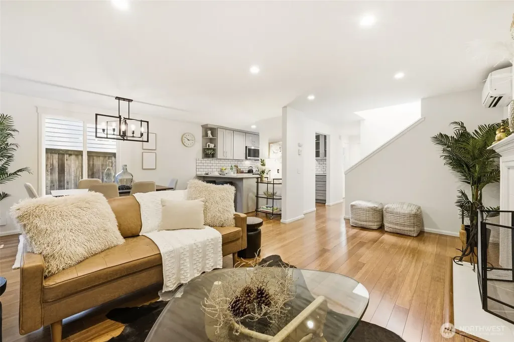 3535 NE 89th Street Seattle WA 98115