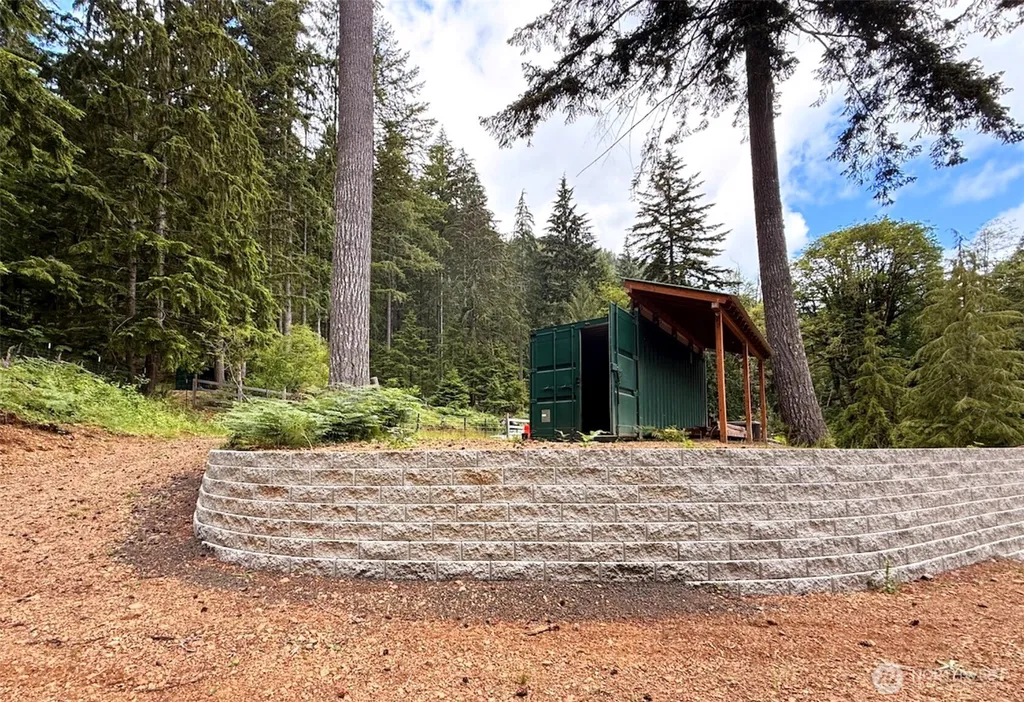 1910 W Cushman Ridge Drive Hoodsport WA 98548