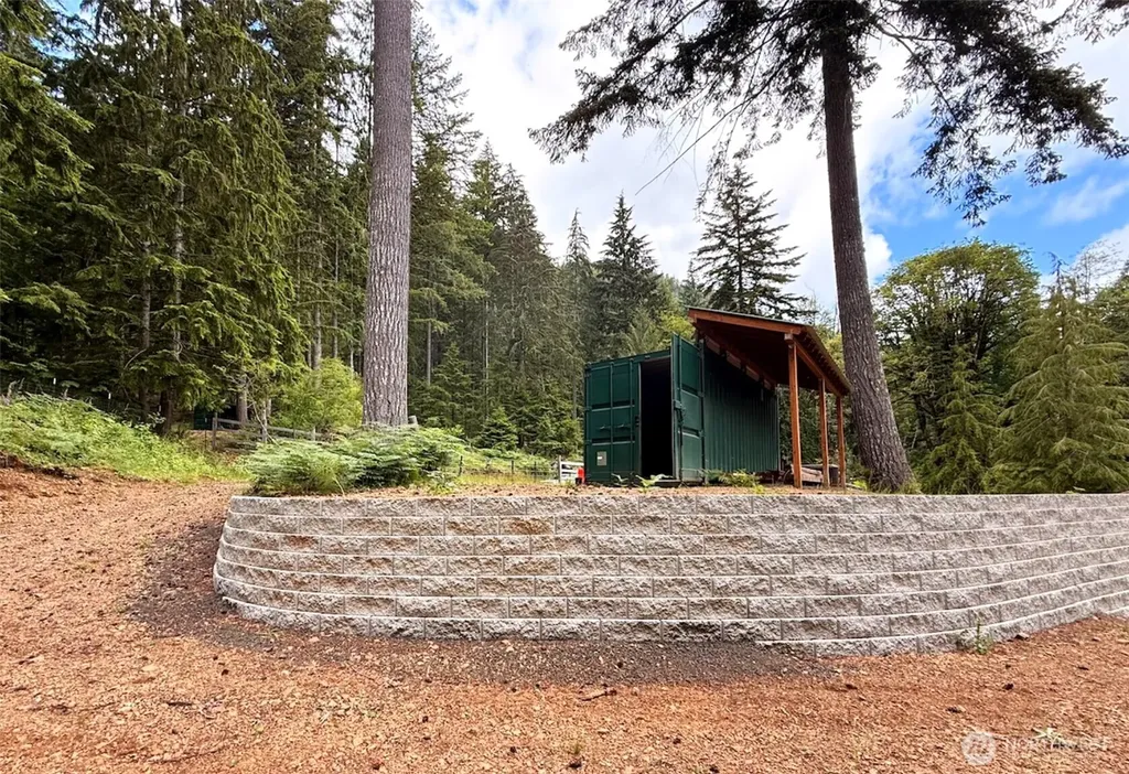 1910 W Cushman Ridge Drive Hoodsport WA 98548