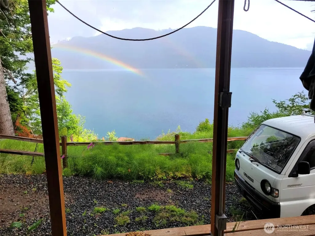 1910 W Cushman Ridge Drive Hoodsport WA 98548
