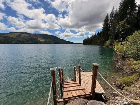 1910 W Cushman Ridge Drive Hoodsport WA 98548