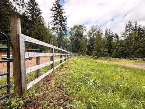 1910 W Cushman Ridge Drive Hoodsport WA 98548