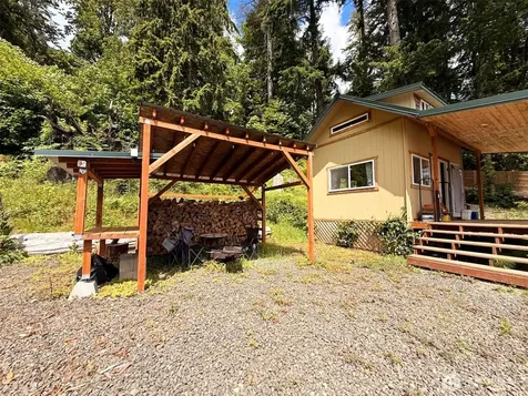 1910 W Cushman Ridge Drive Hoodsport WA 98548