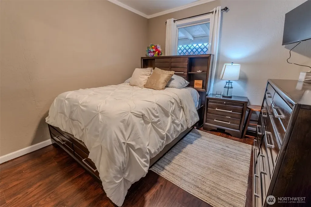 517 E Hazel Avenue Burlington WA 98233
