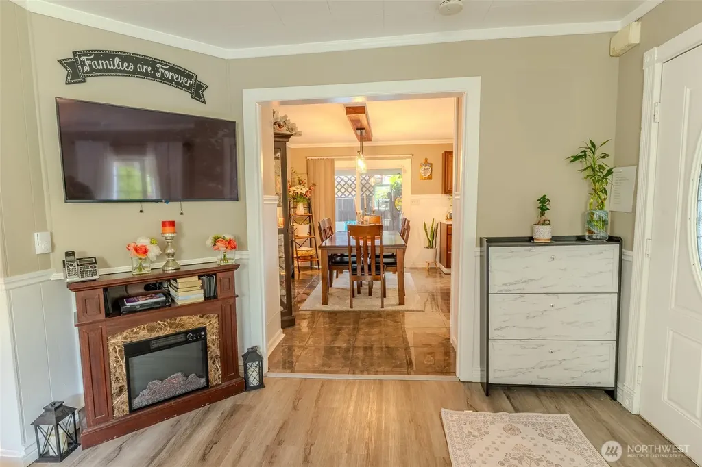 517 E Hazel Avenue Burlington WA 98233