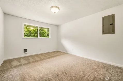 3325 44th Street Court Tacoma WA 98443