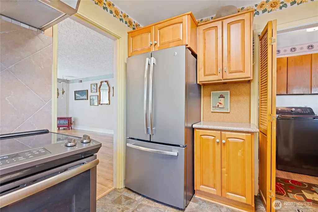 971 19th Avenue Longview WA 98632